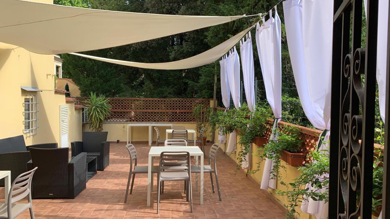 Bed and Breakfast La Terrazza Di Via Elisa Лукка Екстер'єр фото