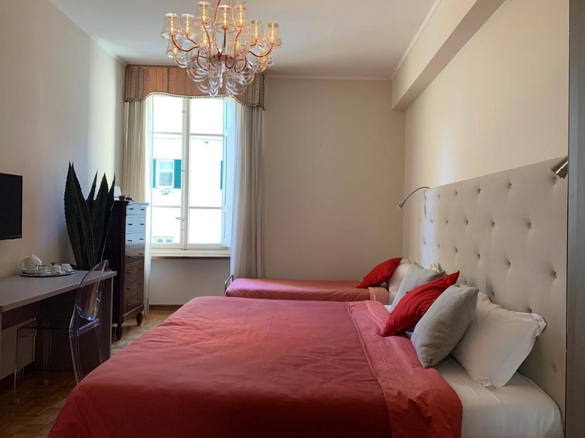 Bed and Breakfast La Terrazza Di Via Elisa Лукка Екстер'єр фото